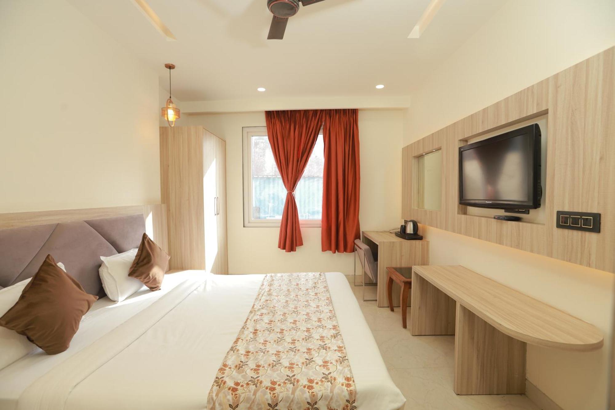 Palace-near Delhi Airport 3* New Delhi
